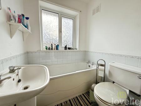 3 bedroom Semi-detached house for sale in Western Crescent, Lincoln, LN6