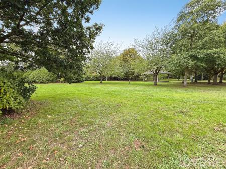 4 bedroom Detached house for sale in St. Georges Drive, Woodhall Spa, LN10