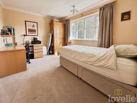 4 bedroom Detached house for sale in St. Georges Drive, Woodhall Spa, LN10