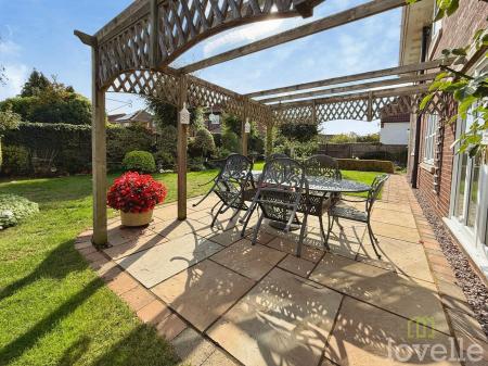 4 bedroom Detached house for sale in St. Georges Drive, Woodhall Spa, LN10