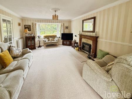 4 bedroom Detached house for sale in St. Georges Drive, Woodhall Spa, LN10