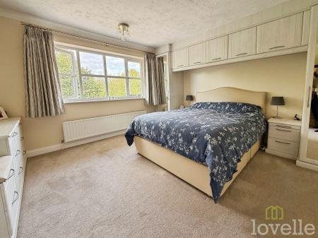 4 bedroom Detached house for sale in St. Georges Drive, Woodhall Spa, LN10