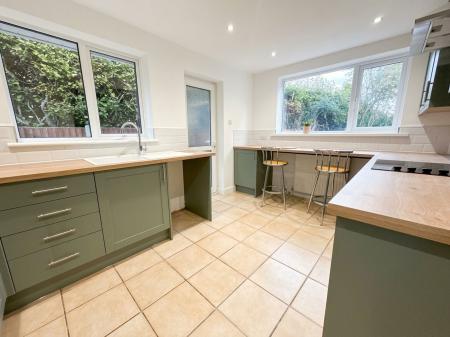 3 bedroom Detached bungalow for sale in Greenbank Drive, Lincoln, LN6