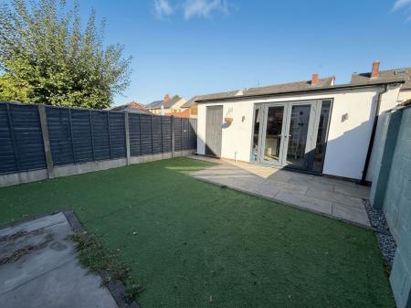 3 bedroom Semi-detached house for sale in Brancaster Drive, Lincoln, LN6