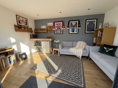 3 bedroom Semi-detached house for sale in Brancaster Drive, Lincoln, LN6