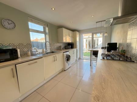 3 bedroom Semi-detached house for sale in Brancaster Drive, Lincoln, LN6