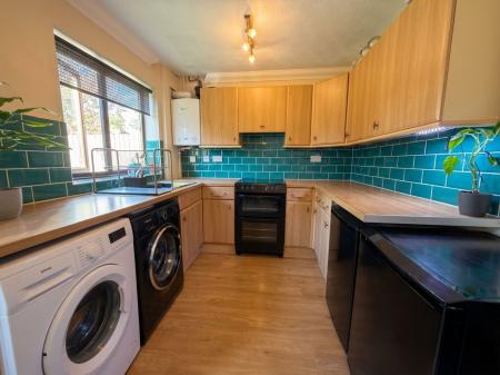 3 bedroom Semi-detached house for sale in Elsham Close, Lincoln, LN6