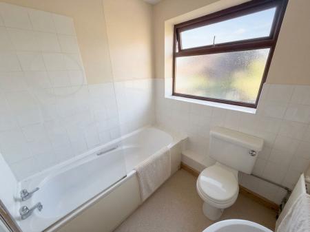 3 bedroom Semi-detached house for sale in Elsham Close, Lincoln, LN6