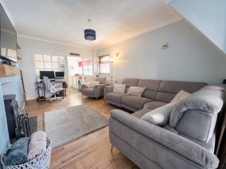 3 bedroom Terraced House for sale in Victoria Street, Bracebridge, LN5