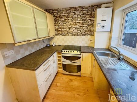 2 bedroom Terraced House to let in Lisburn Close, Lincoln, LN5