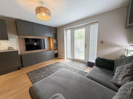 4 bedroom Terraced House for sale in St. Botolphs Crescent, Lincoln, LN5