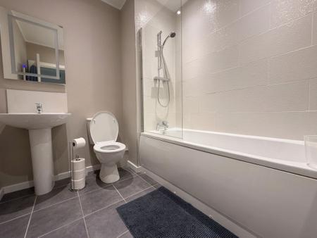 4 bedroom Terraced House for sale in St. Botolphs Crescent, Lincoln, LN5
