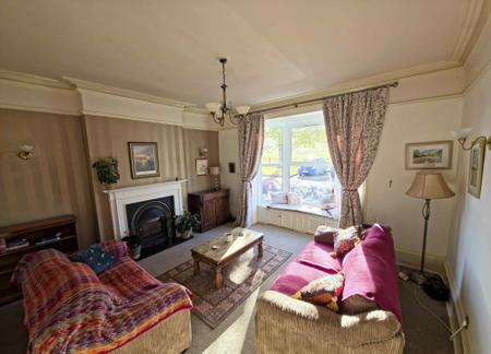 3 bedroom Semi-detached house for sale in South Park, Lincoln, LN5