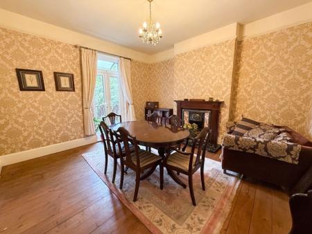 3 bedroom Semi-detached house for sale in South Park, Lincoln, LN5