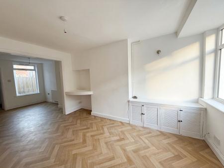 2 bedroom Terraced House for sale in Ellison Street, Lincoln, LN5