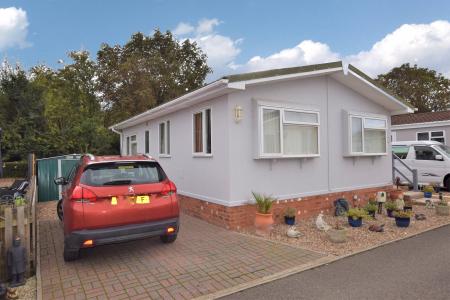 2 bedroom Park home for sale in Pear Tree Manor, Wainfleet Bank, PE24