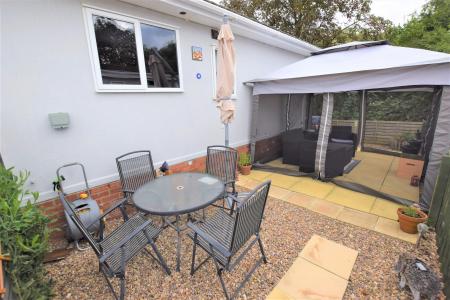 2 bedroom Park home for sale in Pear Tree Manor, Wainfleet Bank, PE24