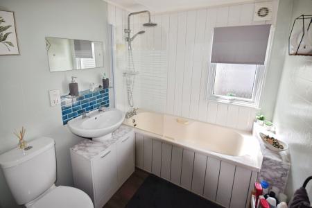2 bedroom Park home for sale in Pear Tree Manor, Wainfleet Bank, PE24