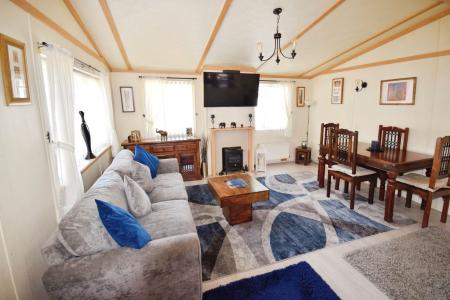 2 bedroom Park home for sale in Pear Tree Manor, Wainfleet Bank, PE24