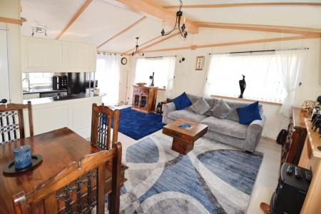 2 bedroom Park home for sale in Pear Tree Manor, Wainfleet Bank, PE24