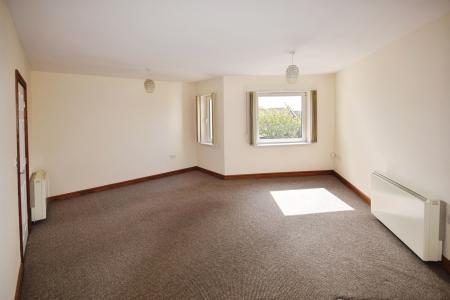 2 bedroom Flat for sale in Belton Park Road, Skegness, PE25