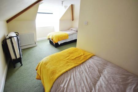 4 bedroom Detached bungalow for sale in Croft Lane, Croft, PE24