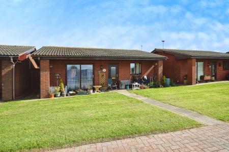 2 bedroom Detached bungalow for sale in Eastfield Park, Chapel St Leonards, PE24
