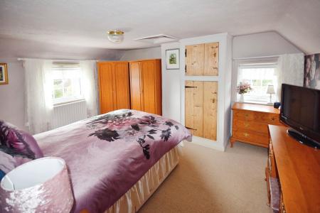 3 bedroom Detached house for sale in Gunby Road, Orby, PE24