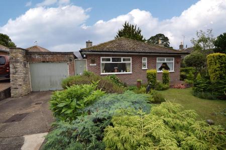 3 bedroom Detached house for sale in Hill Top, Hall Lane, Burgh Le Marsh, PE24