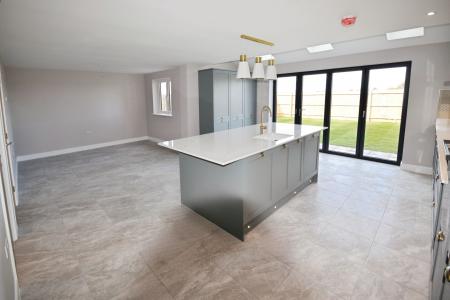 5 bedroom Detached house for sale in Lumley Fields, Skegness, PE25