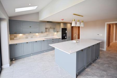 5 bedroom Detached house for sale in Lumley Fields, Skegness, PE25