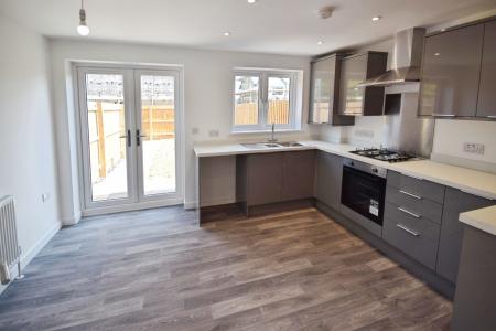 2 bedroom Terraced House for sale in Lumley Fields, Skegness, PE25