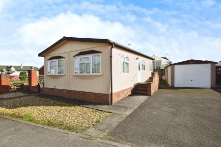 2 bedroom Park home for sale in Mallard Way, Beacon Park, Skegness, PE25