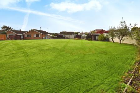 2 bedroom Detached bungalow for sale in Mayfield Grove, Skegness, PE25