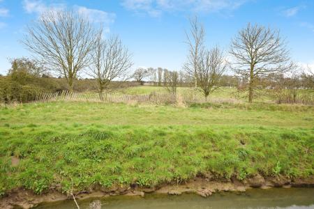 2 bedroom Semi-detached bungalow for sale in Parkers Close, Burgh Le Marsh, PE24