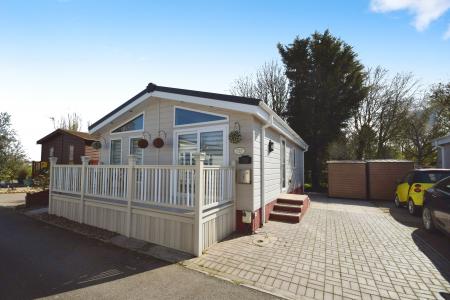 Pear Tree Manor, Wainfleet Bank, PE24