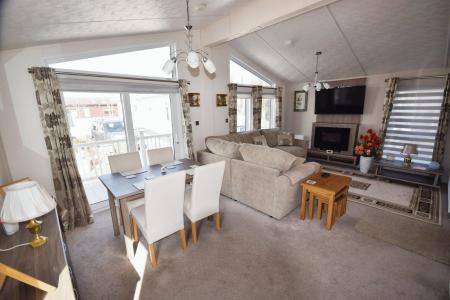 2 bedroom Park home for sale in Pear Tree Manor, Wainfleet Bank, PE24