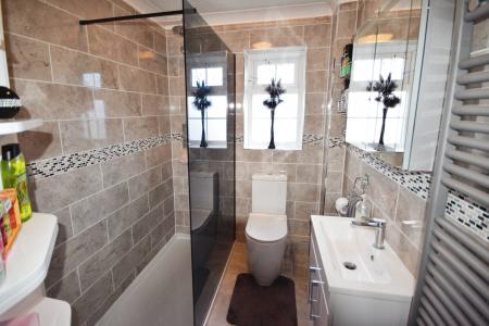 2 bedroom Semi-detached bungalow for sale in Ramsay Close, Skegness, PE25