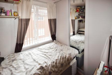 2 bedroom Flat for sale in Roman Bank, Skegness, PE25