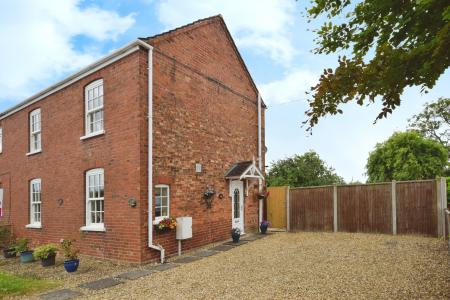 3 bedroom Semi-detached house for sale in Station Road, Burgh Le Marsh, PE24