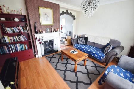 2 bedroom Semi-detached house for sale in The Drive, Skegness, PE25