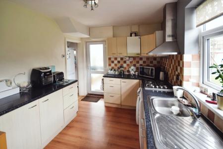 2 bedroom Semi-detached house for sale in The Drive, Skegness, PE25