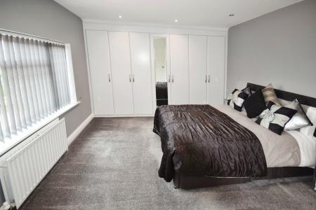 7 bedroom Detached house for sale in Vicarage Lane, Wainfleet St Mary, PE24