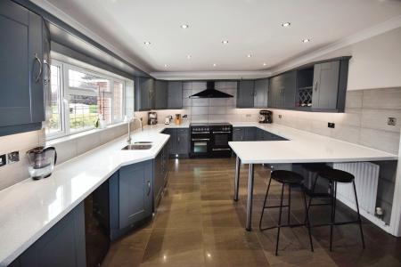 7 bedroom Detached house for sale in Vicarage Lane, Wainfleet St Mary, PE24