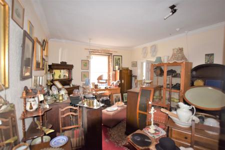 7 bedroom Retail Property (High Street) for sale in West Street, Alford, LN13