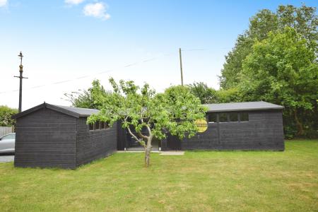 3 bedroom Detached house for sale in Lymn Bank, Thorpe St Peter, PE24