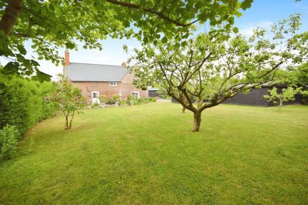 3 bedroom Detached house for sale in Lymn Bank, Thorpe St Peter, PE24