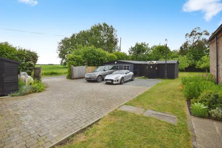 3 bedroom Detached house for sale in Lymn Bank, Thorpe St Peter, PE24