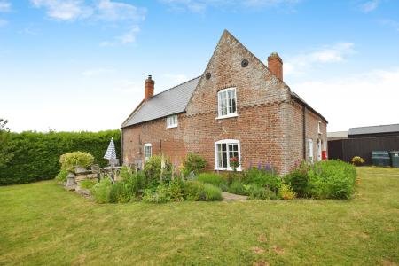 3 bedroom Detached house for sale in Lymn Bank, Thorpe St Peter, PE24