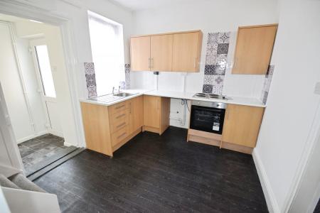 3 bedroom Terraced House for sale in Cross Street, Skegness, PE25